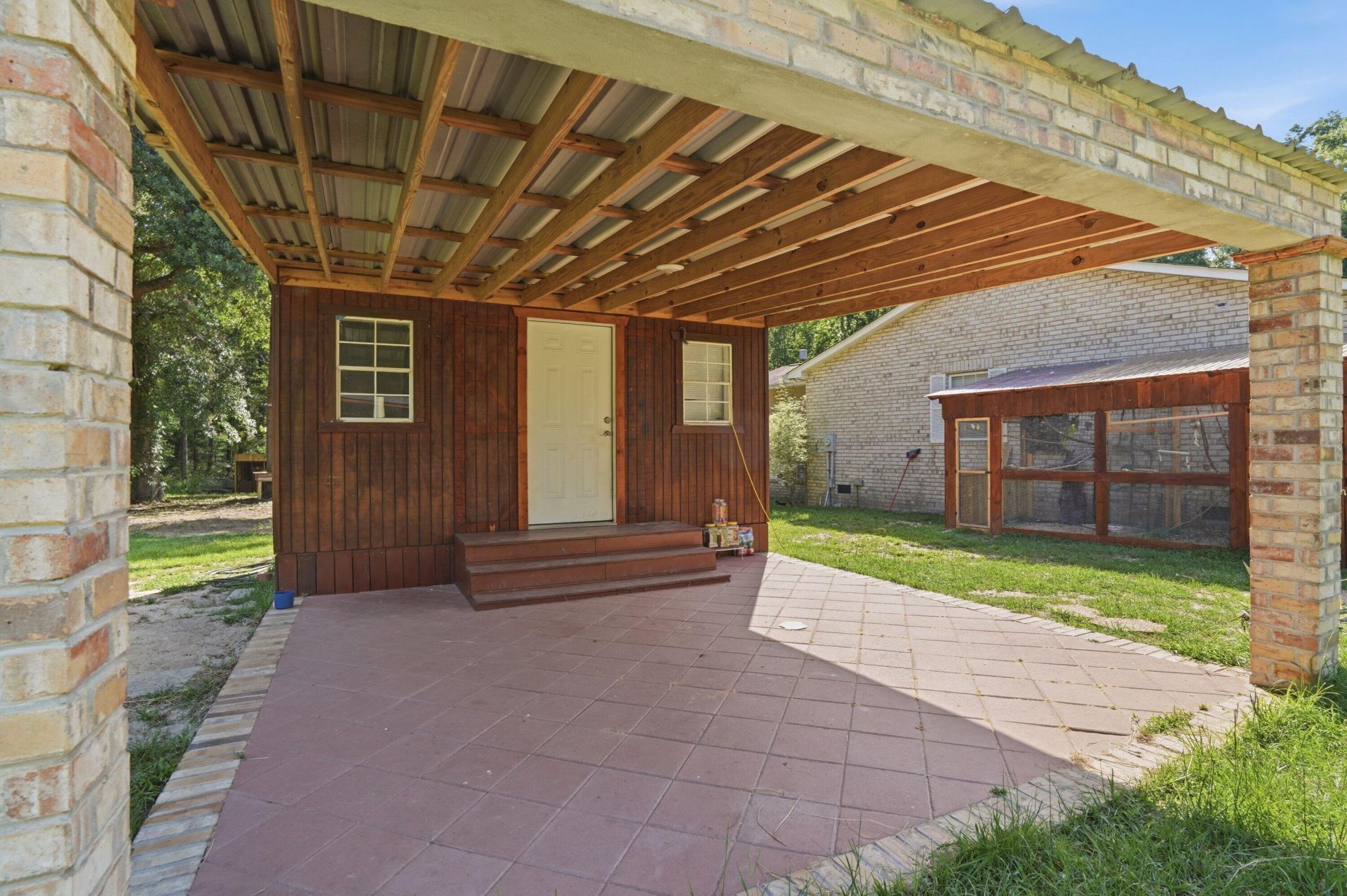 155 Sweatman Road Photo 17