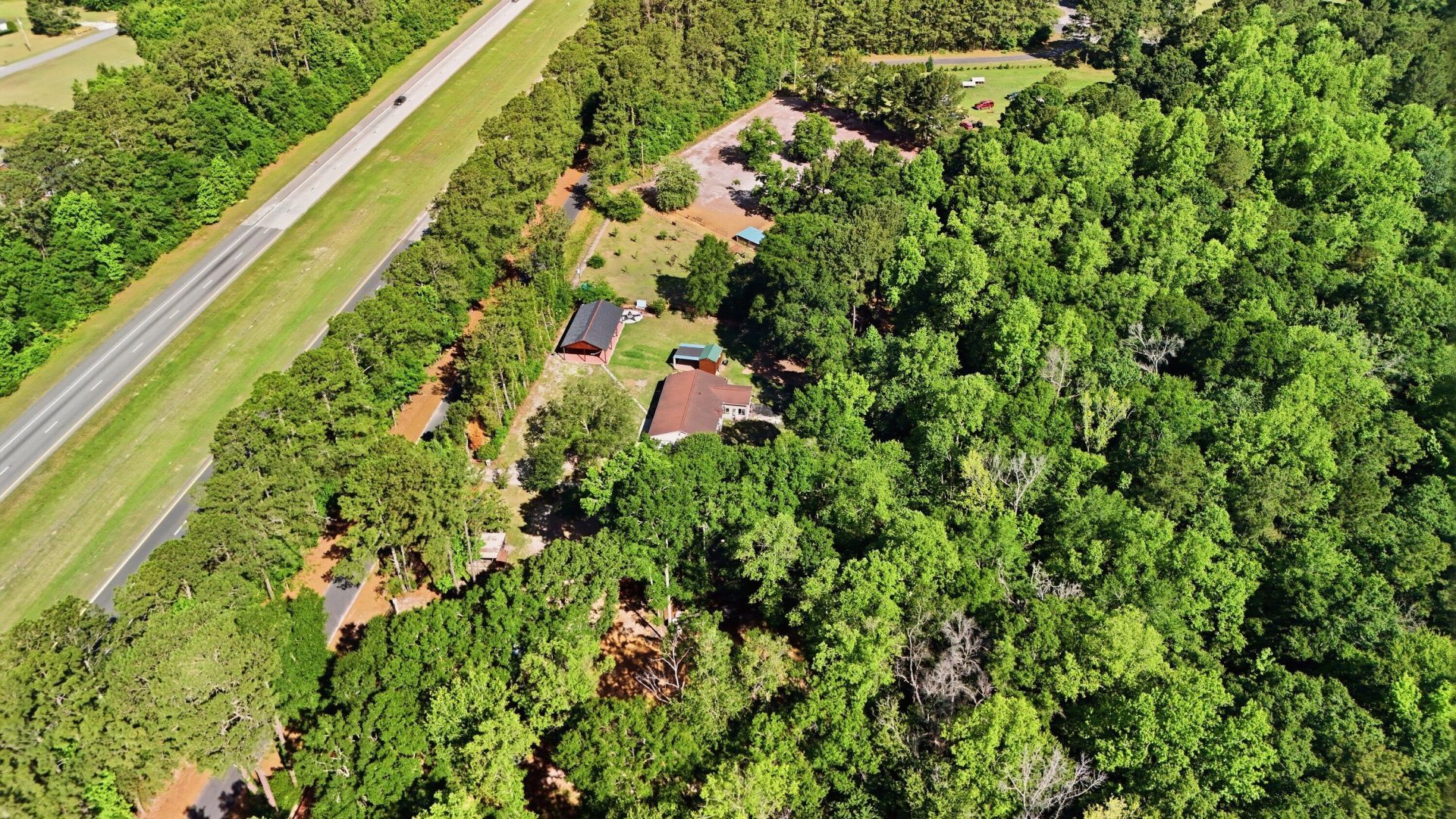 155 Sweatman Road Photo 6