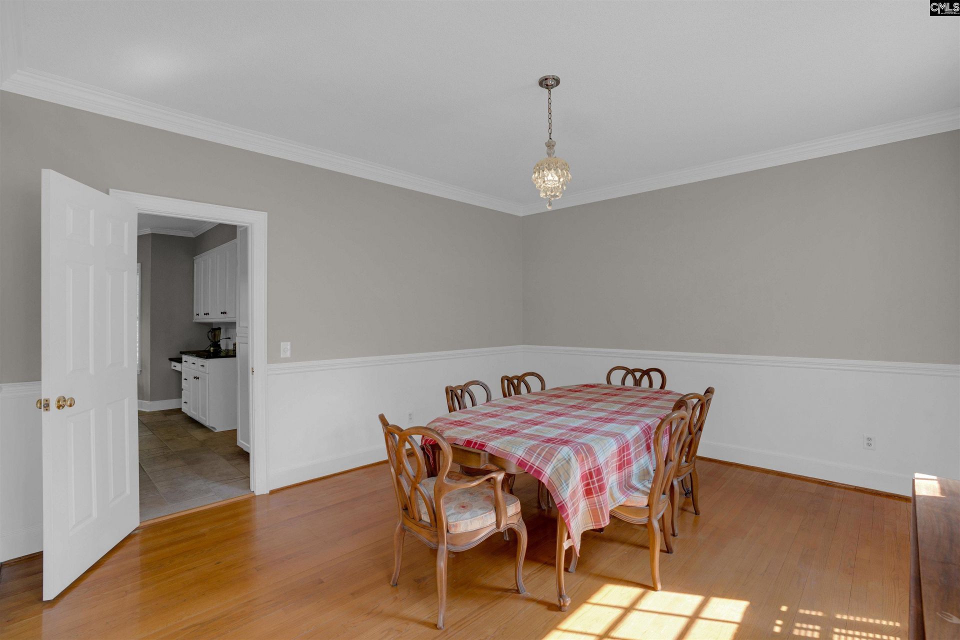 827 E Springs Road Photo 10