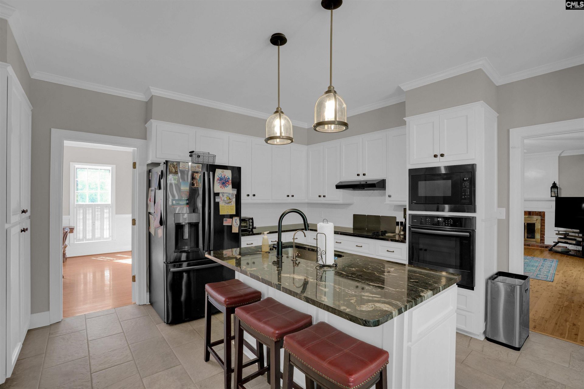 827 E Springs Road Photo 19