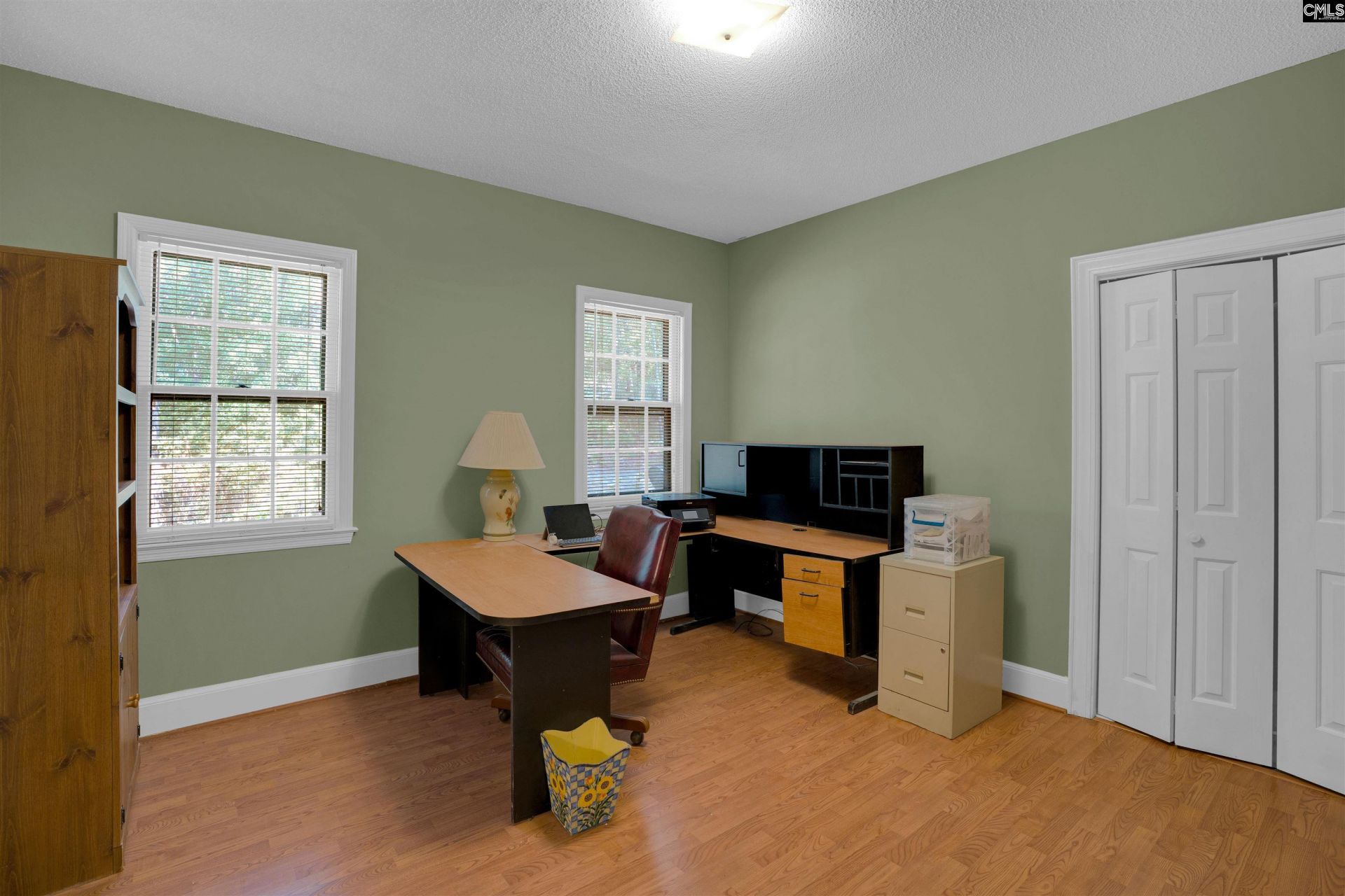 827 E Springs Road Photo 23