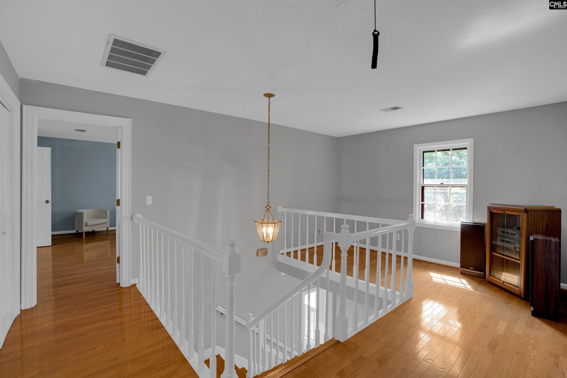 827 E Springs Road Photo 28