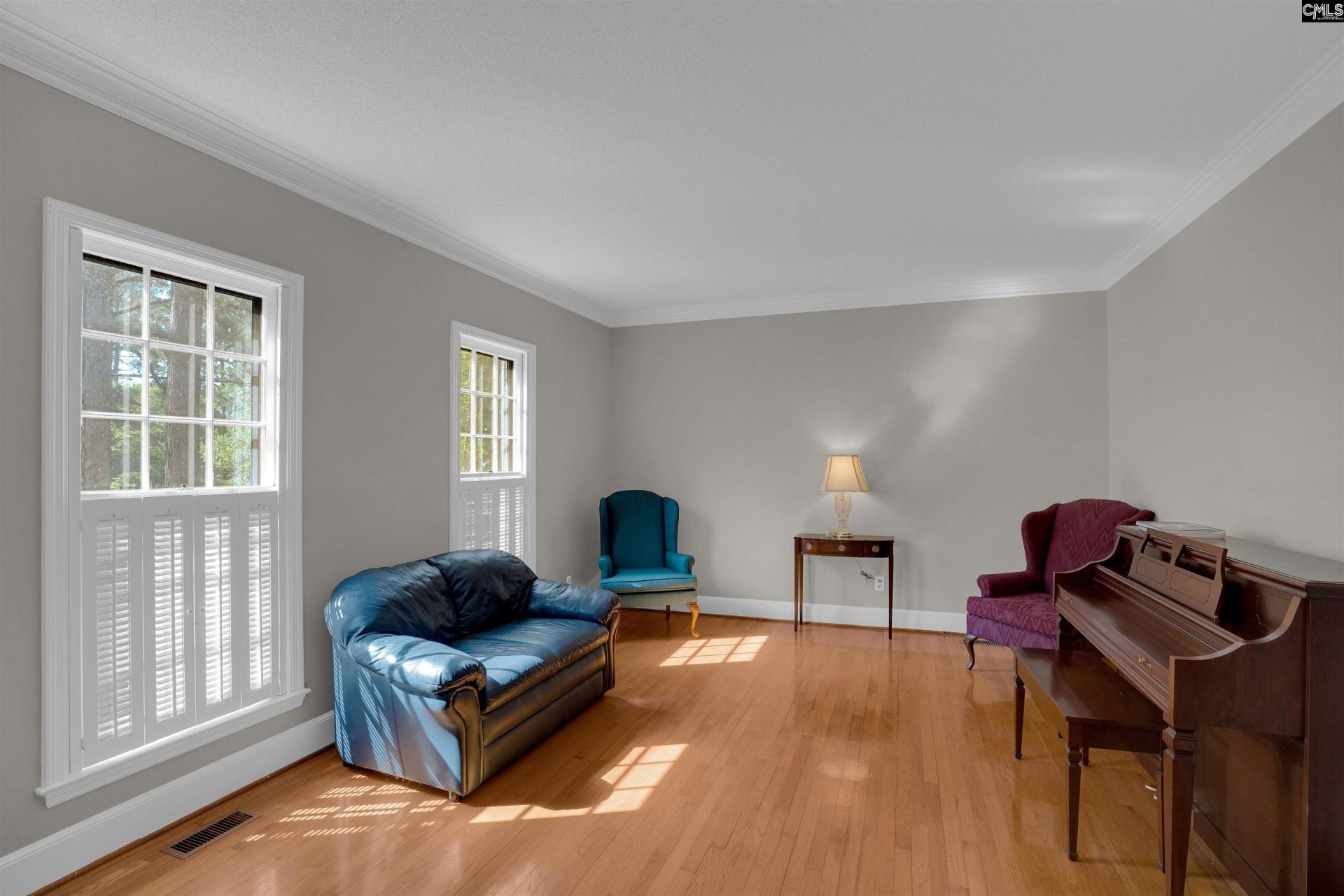 827 E Springs Road Photo 8