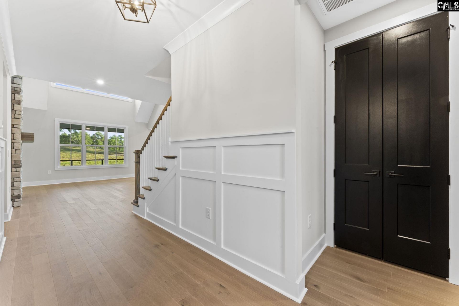 2033 Fairway View Photo 11