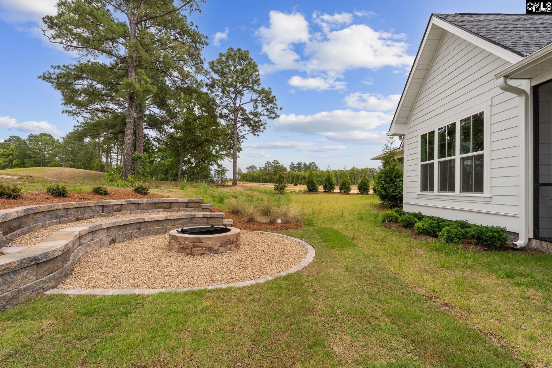 2033 Fairway View Photo 6
