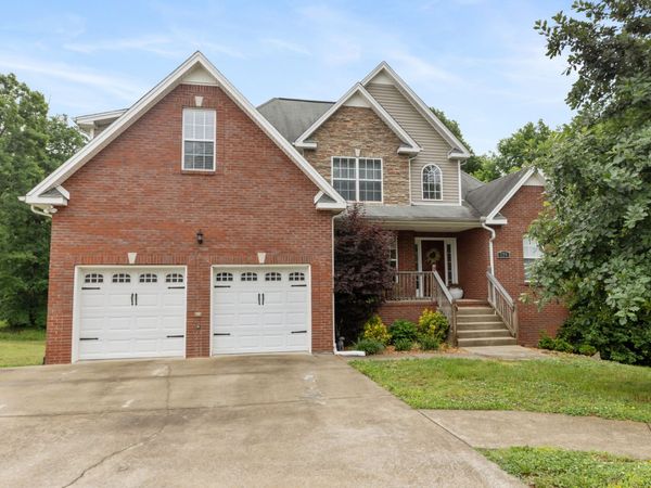 379 Misty Dr, Pleasant View, TN 37146