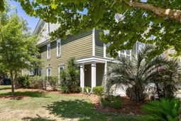 2049 Kings Gate Lane photo 4