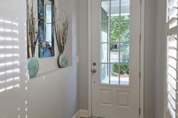 2049 Kings Gate Lane photo 4