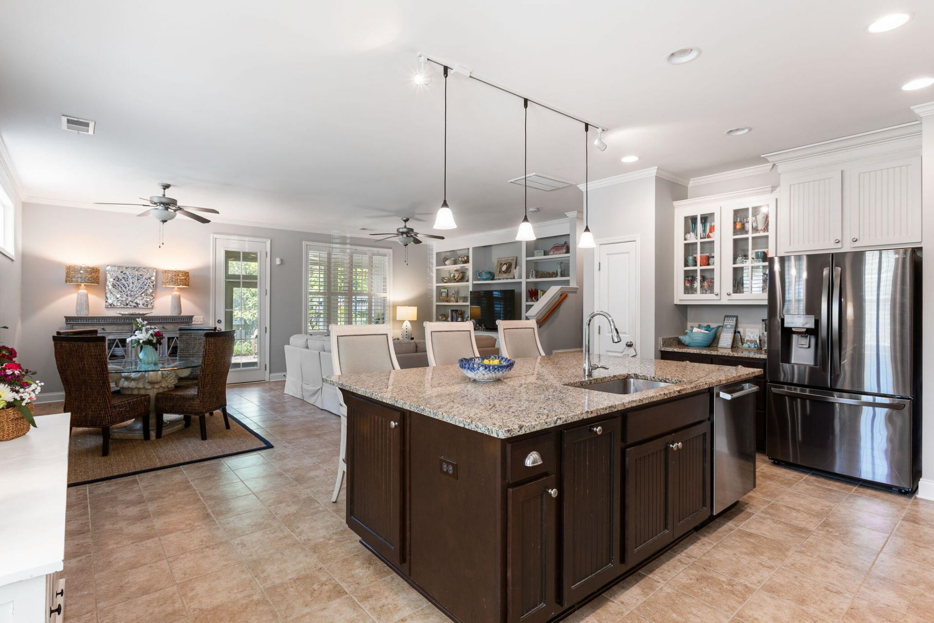 2049 Kings Gate Lane Photo 4