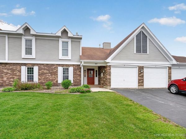 829 CHASEFIELD Lane , Unit 1, Crystal Lake, IL 60014