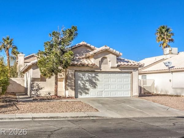 5501 Lonesome Biker Lane , Las Vegas, NV 89113