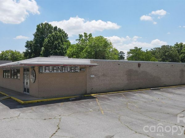 600 Randolph Street , Thomasville, NC 27360