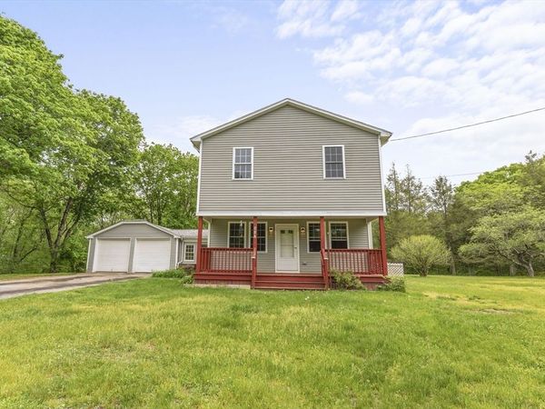 79 Chestnut St, Rehoboth, MA 02769