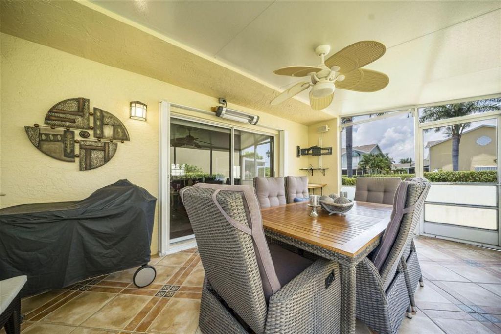 338 Waterside Drive, Hypoluxo, FL 33462 Photo
