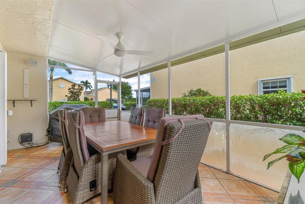 338 Waterside Drive, Hypoluxo, FL 33462 Photo