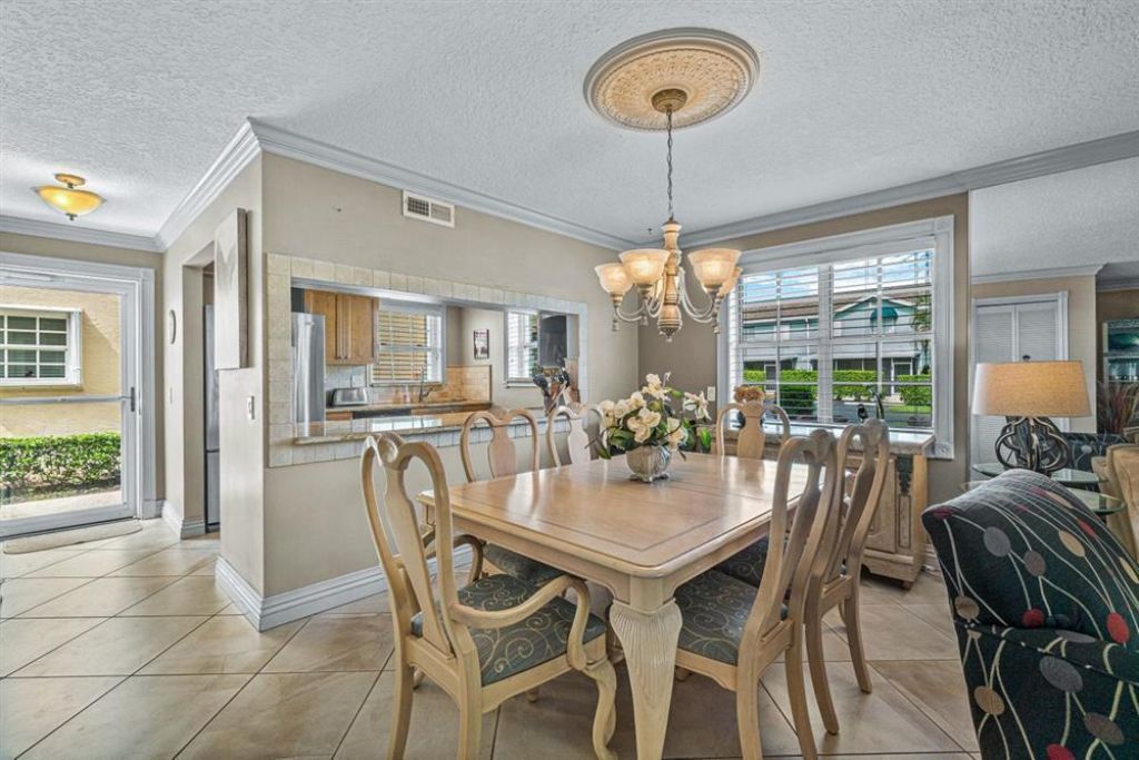 338 Waterside Drive, Hypoluxo, FL 33462 Photo
