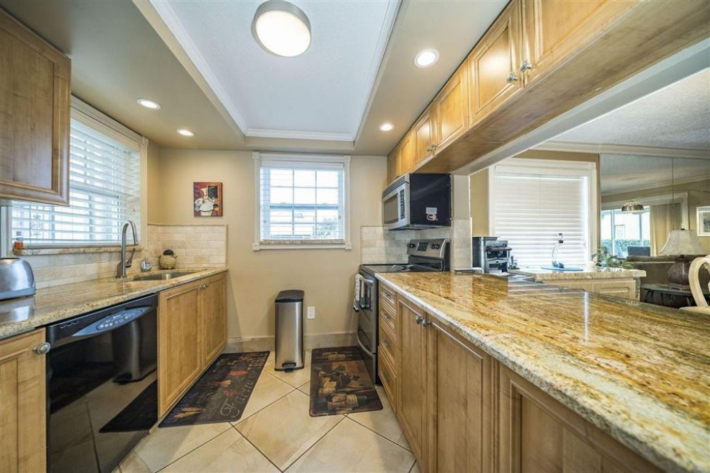 338 Waterside Drive, Hypoluxo, FL 33462 Photo