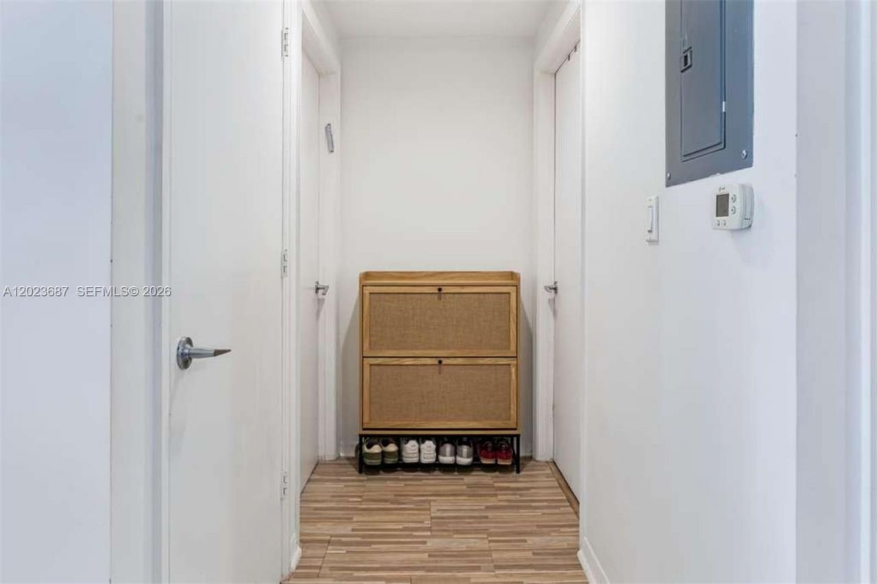 55 SE 6th St, Unit 1506, Miami, FL 33131 Photo