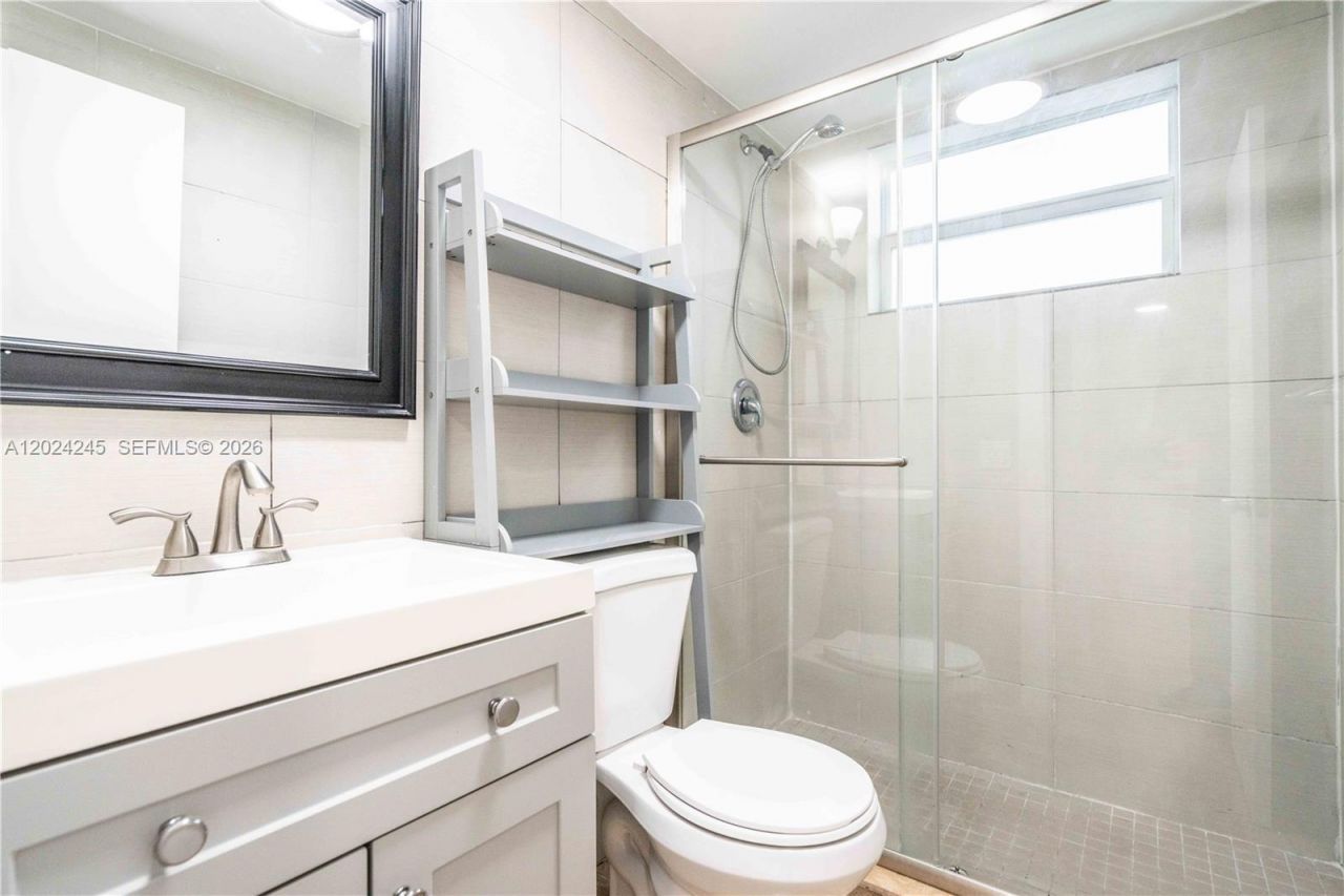 1120 Euclid Ave, Unit 6, Miami Beach, FL 33139 Photo