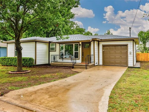 931 N Oak Street, Muenster, TX 76252