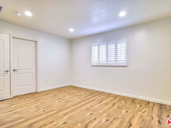 4923 Burgoyne Lane, La Canada Flintridge, CA 91011