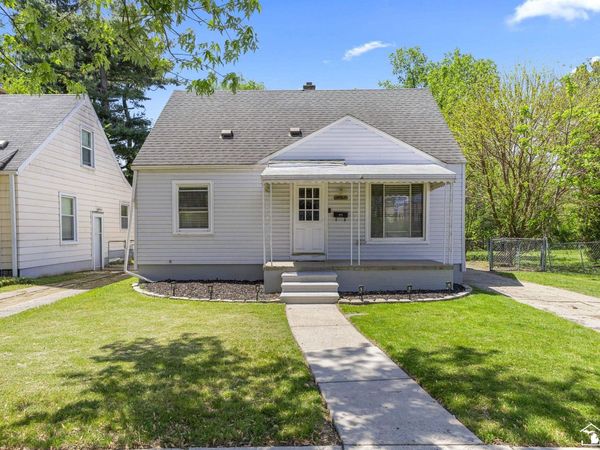 15507 Woodbine Street, Redford, MI 48219