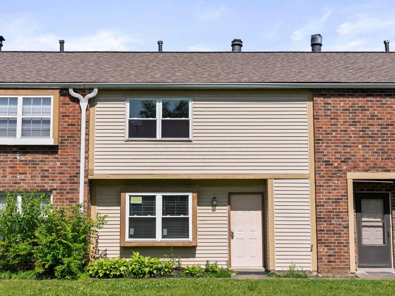 4919 Dublin Falls, Unit C, Columbus, OH 43221 Photo 1