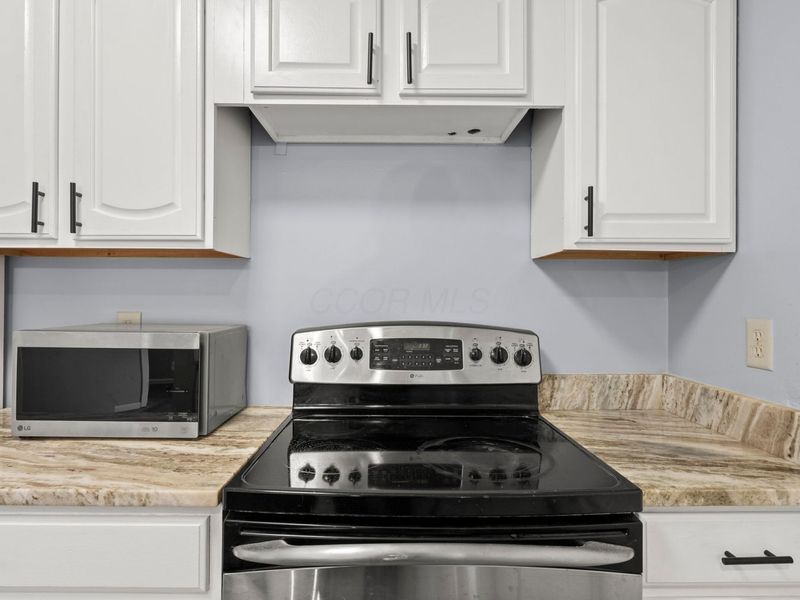 4919 Dublin Falls, Unit C, Columbus, OH 43221 Photo 12
