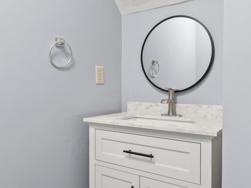 4919 Dublin Falls, Unit C, Columbus, OH 43221 Photo 17