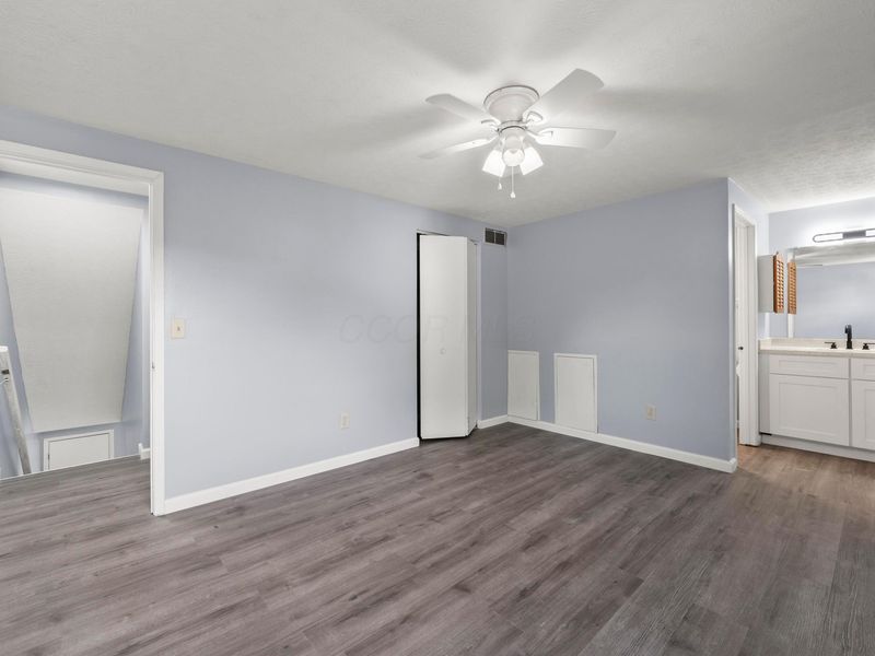 4919 Dublin Falls, Unit C, Columbus, OH 43221 Photo 20