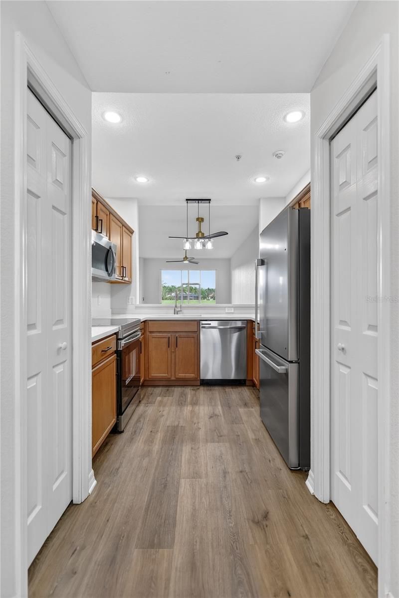 915 Fairwaycove Lane, Unit 101, Bradenton, FL 34212 Photo