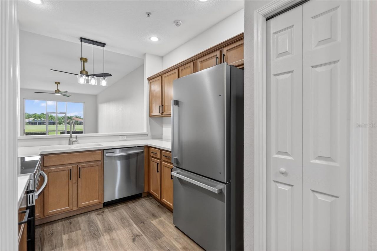 915 Fairwaycove Lane, Unit 101, Bradenton, FL 34212 Photo