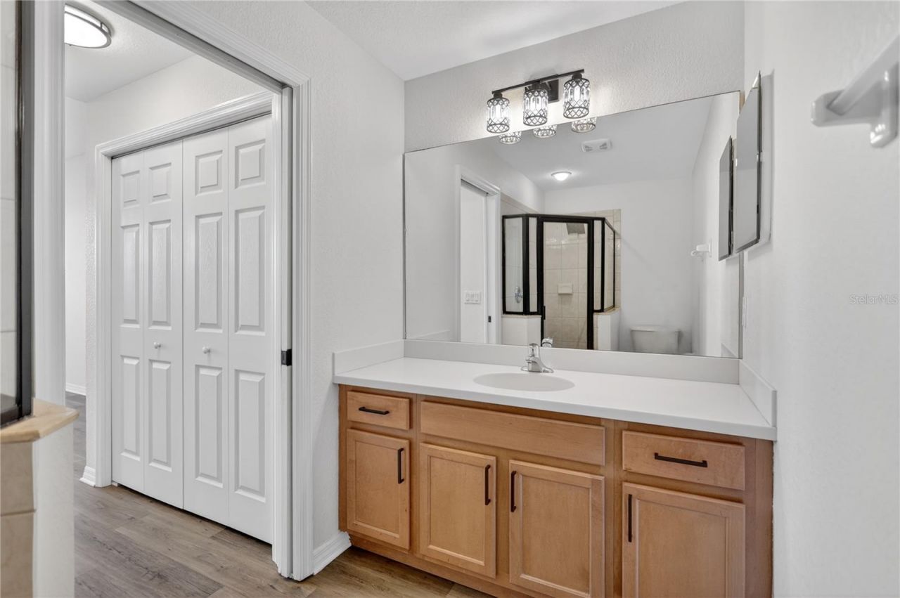 915 Fairwaycove Lane, Unit 101, Bradenton, FL 34212 Photo