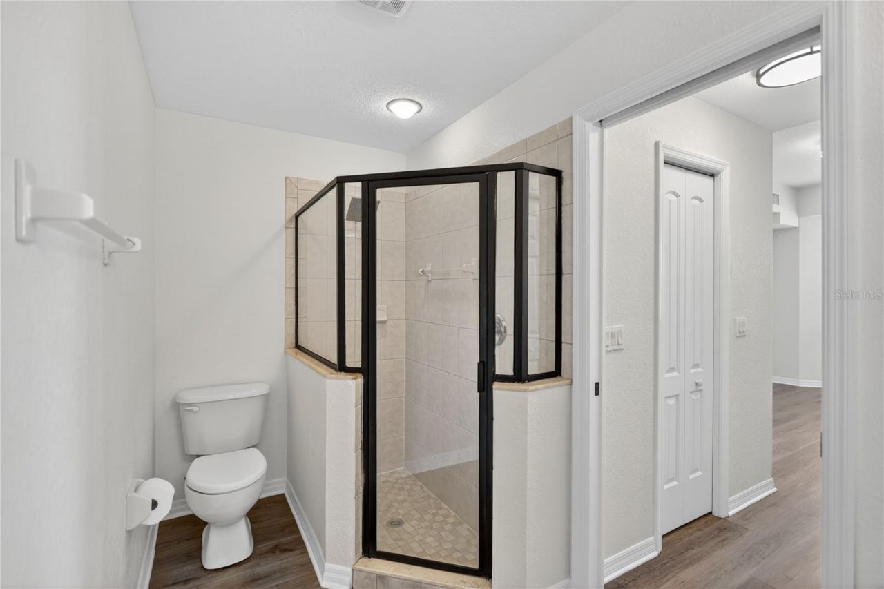 915 Fairwaycove Lane, Unit 101, Bradenton, FL 34212 Photo