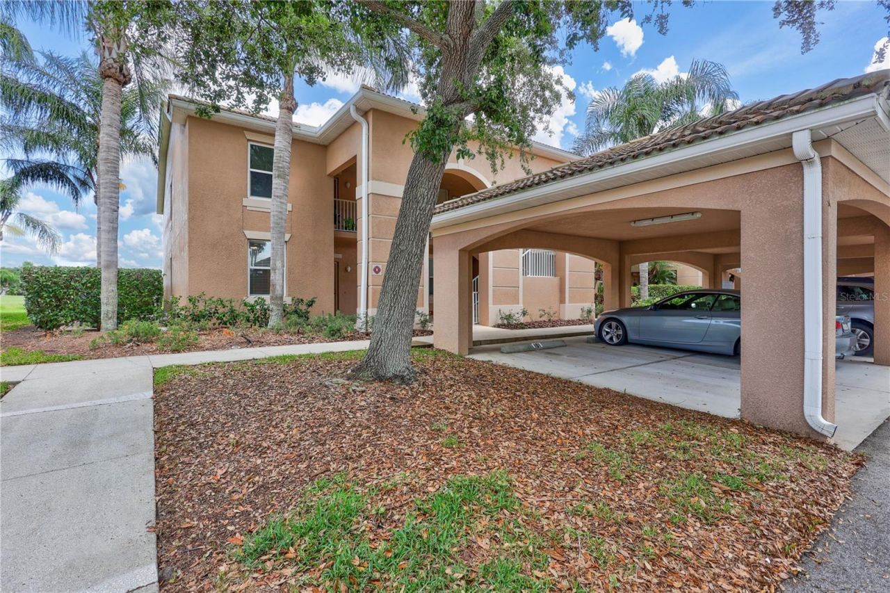 915 Fairwaycove Lane, Unit 101, Bradenton, FL 34212 Photo
