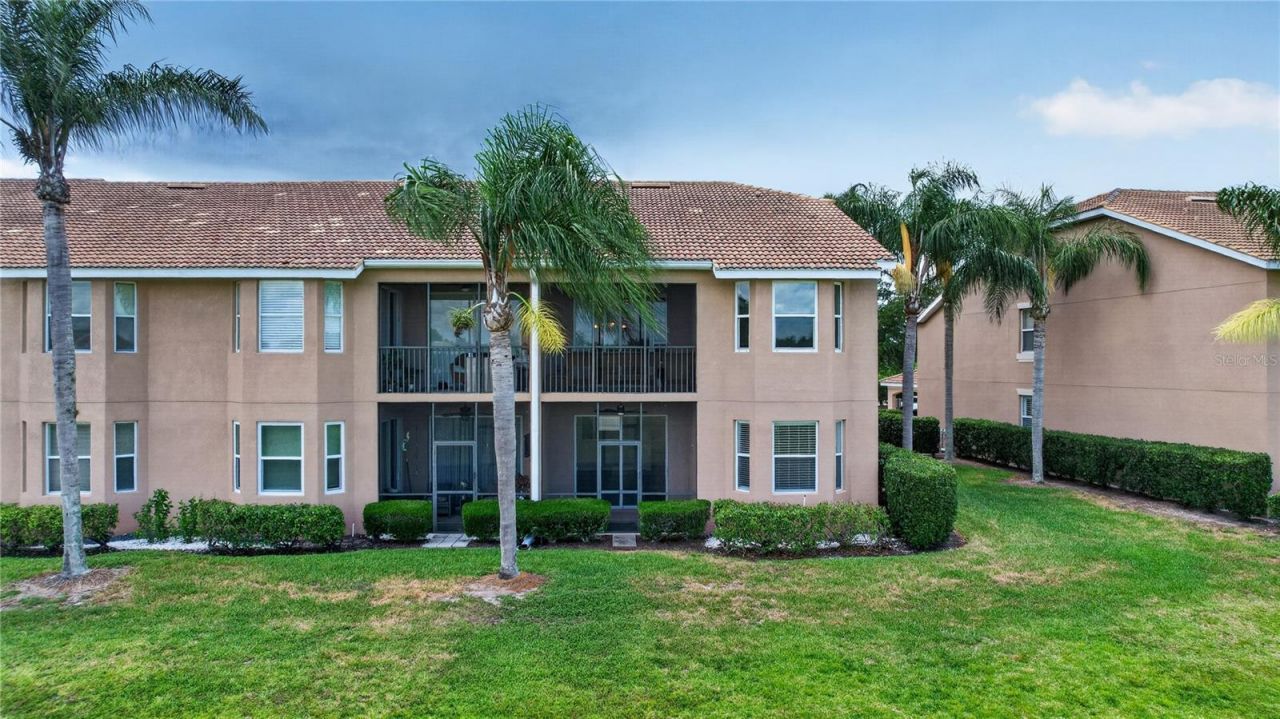 915 Fairwaycove Lane, Unit 101, Bradenton, FL 34212 Photo