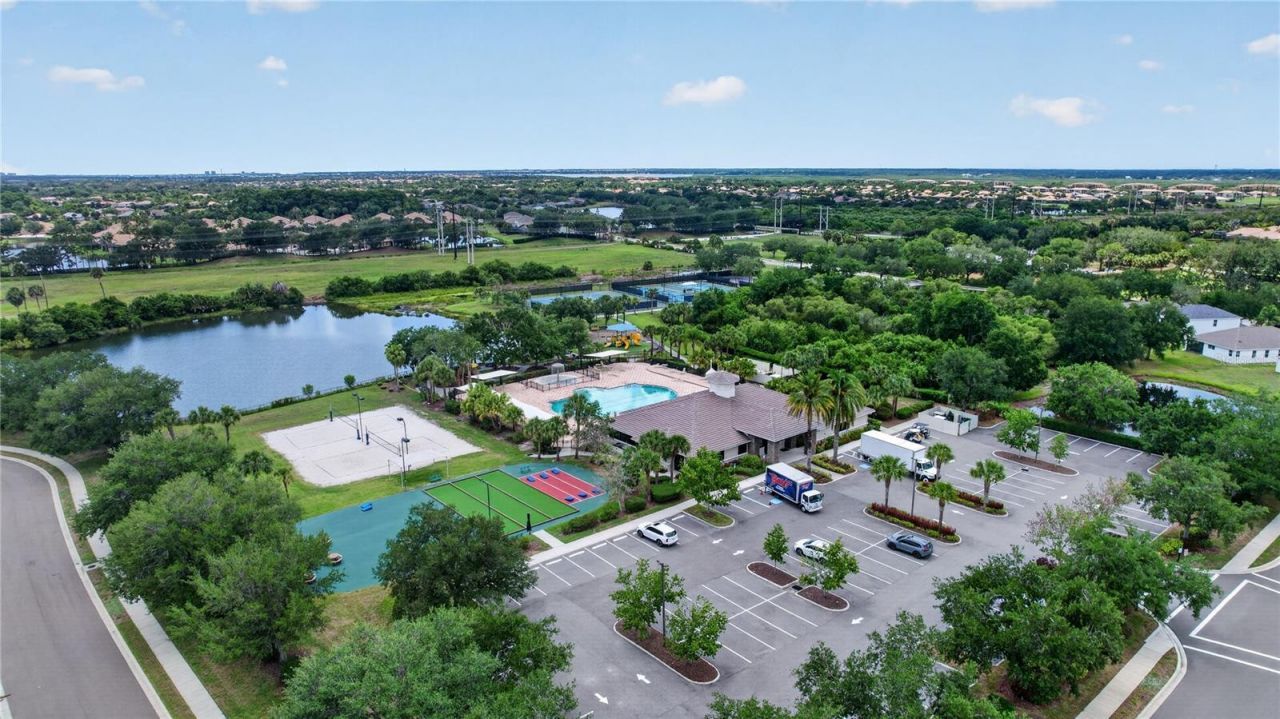 915 Fairwaycove Lane, Unit 101, Bradenton, FL 34212 Photo