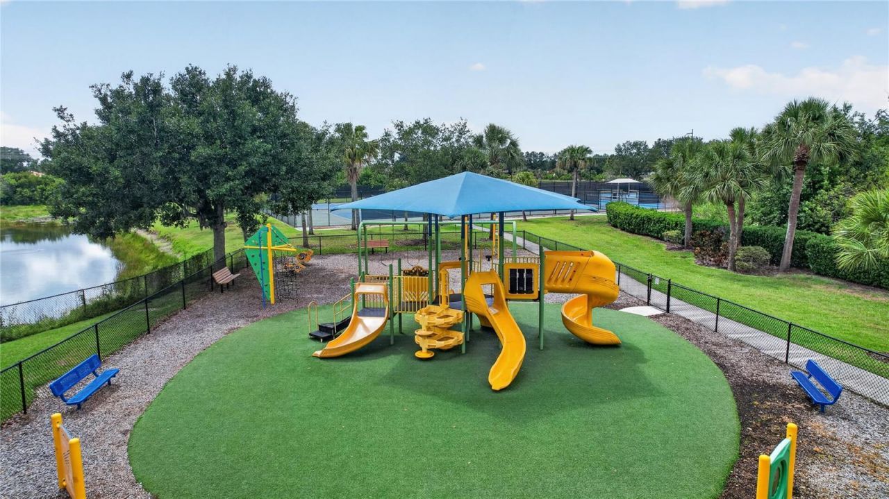 915 Fairwaycove Lane, Unit 101, Bradenton, FL 34212 Photo