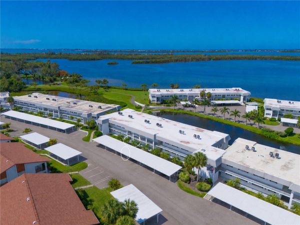 4809 INDEPENDENCE DRIVE , BRADENTON, FL 34210