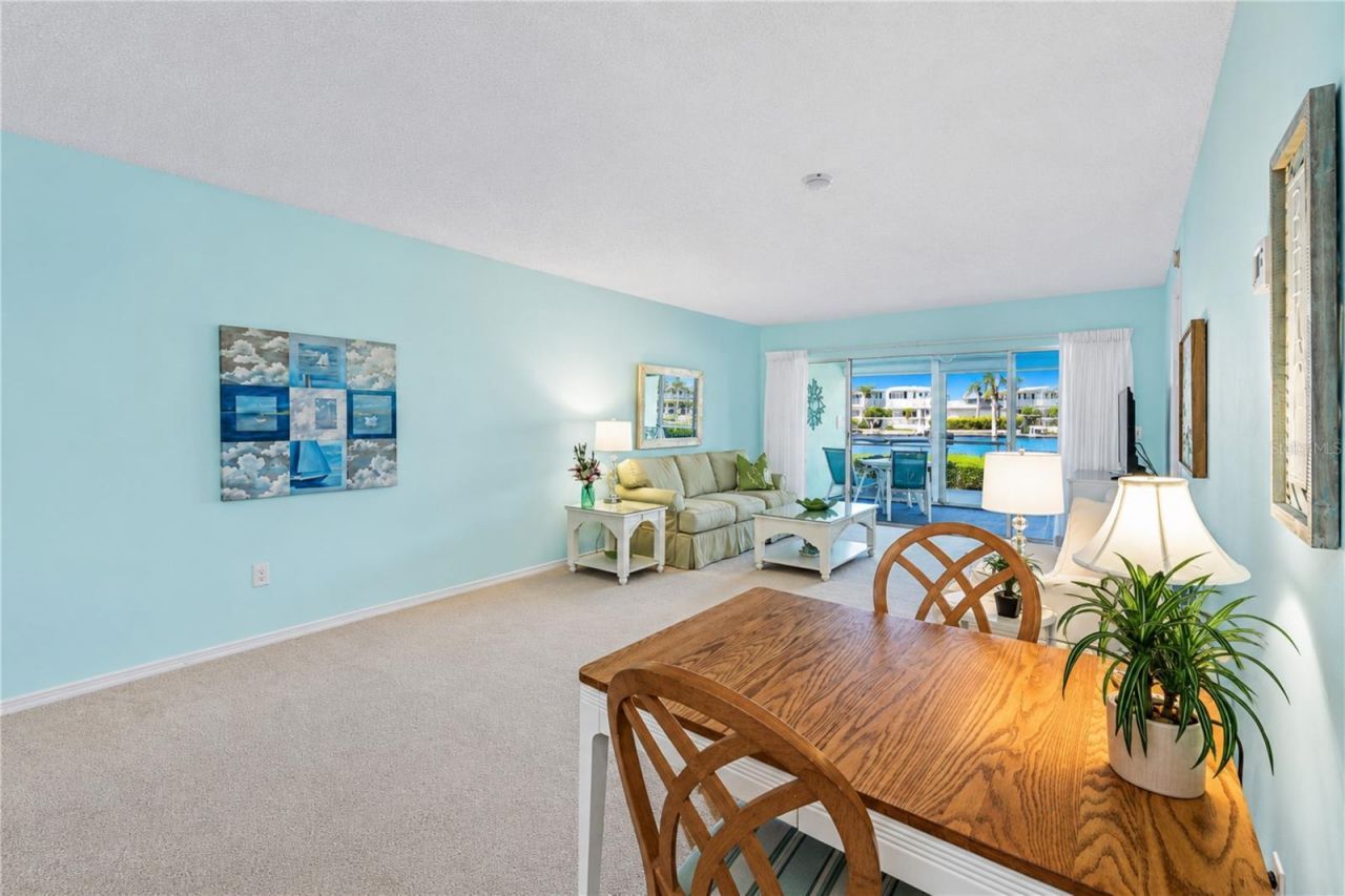 4809 Independence Drive, Bradenton, FL 34210 Photo