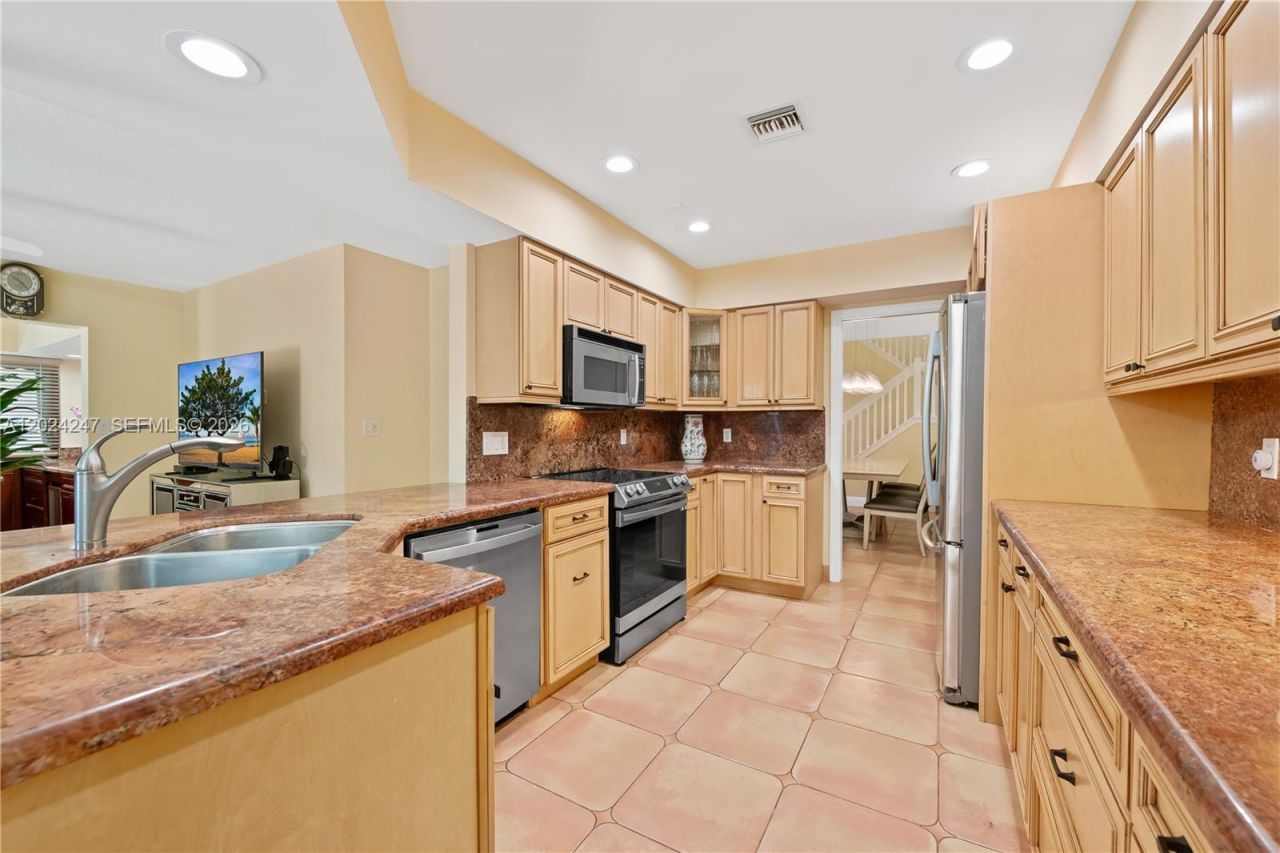 21718 Club Villa Ter, Boca Raton, FL 33433 Photo