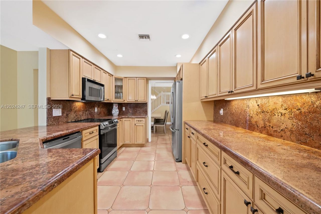 21718 Club Villa Ter, Boca Raton, FL 33433 Photo