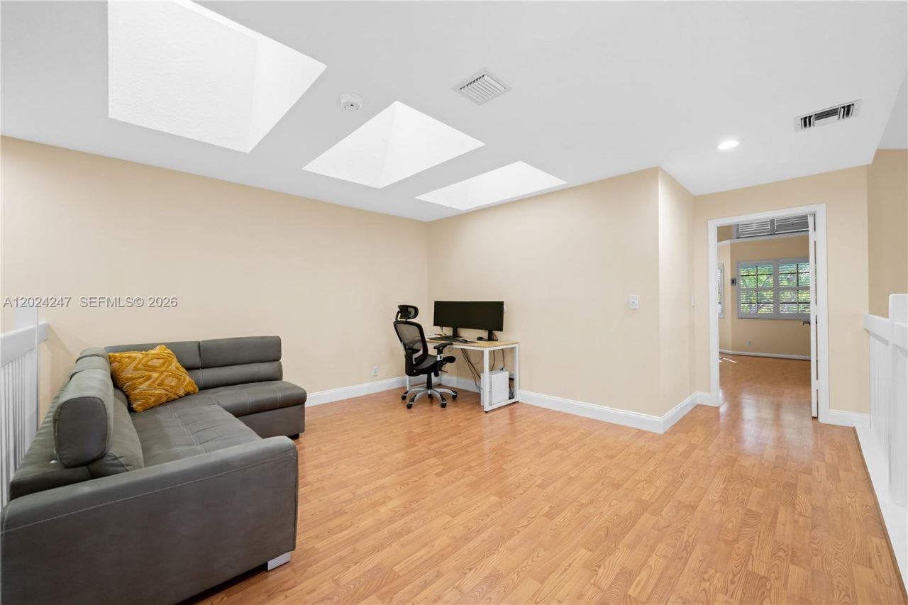 21718 Club Villa Ter, Boca Raton, FL 33433 Photo