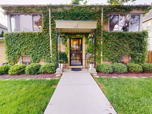 315 E Union Avenue , Wheaton, IL 60187