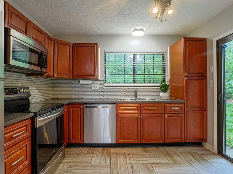 2419 Palmeadow Drive, Crestview Hills, KY 41017 Photo 11