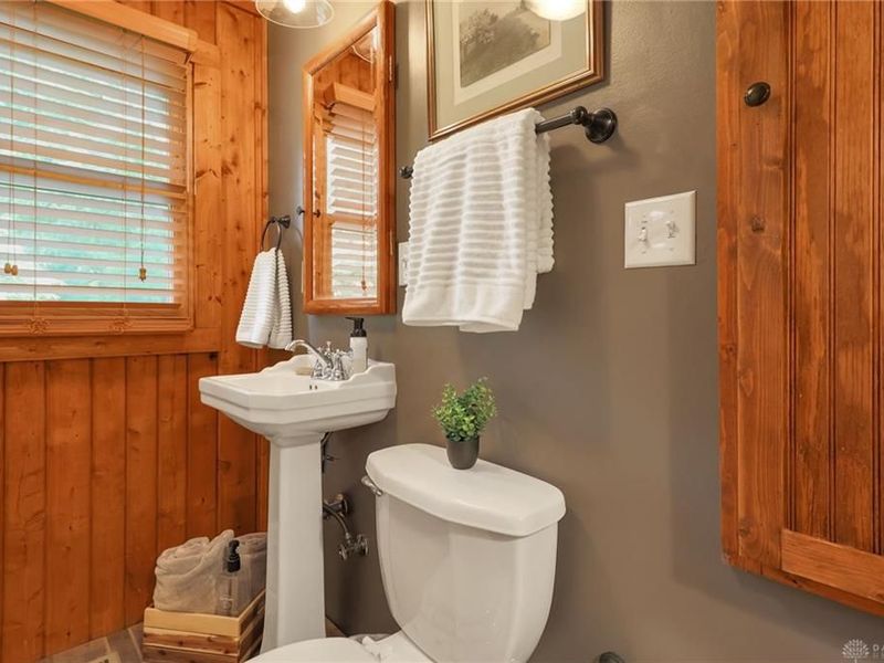 1401 E Choctaw Drive, London, OH 43140 Photo 15