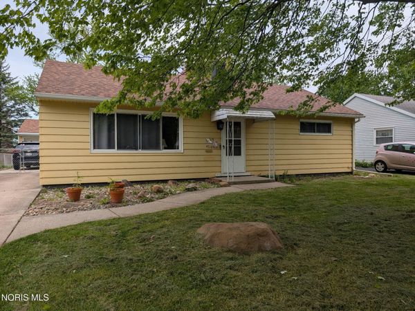 4518 Thackeray Road , Maumee, OH 43537