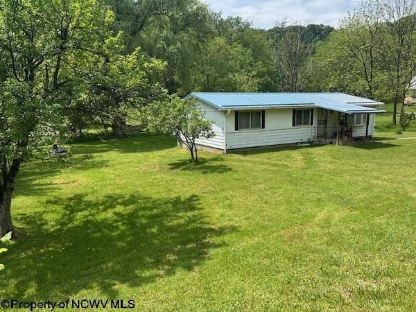 1111 Red Rock Road, Buckhannon, WV 26201
