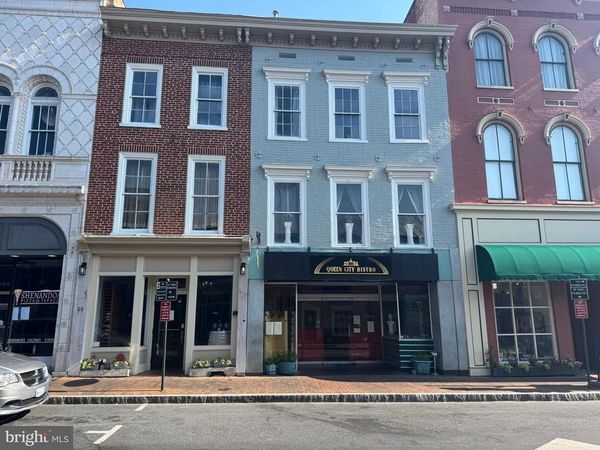23 E BEVERLEY STREET, STAUNTON, VA 24401