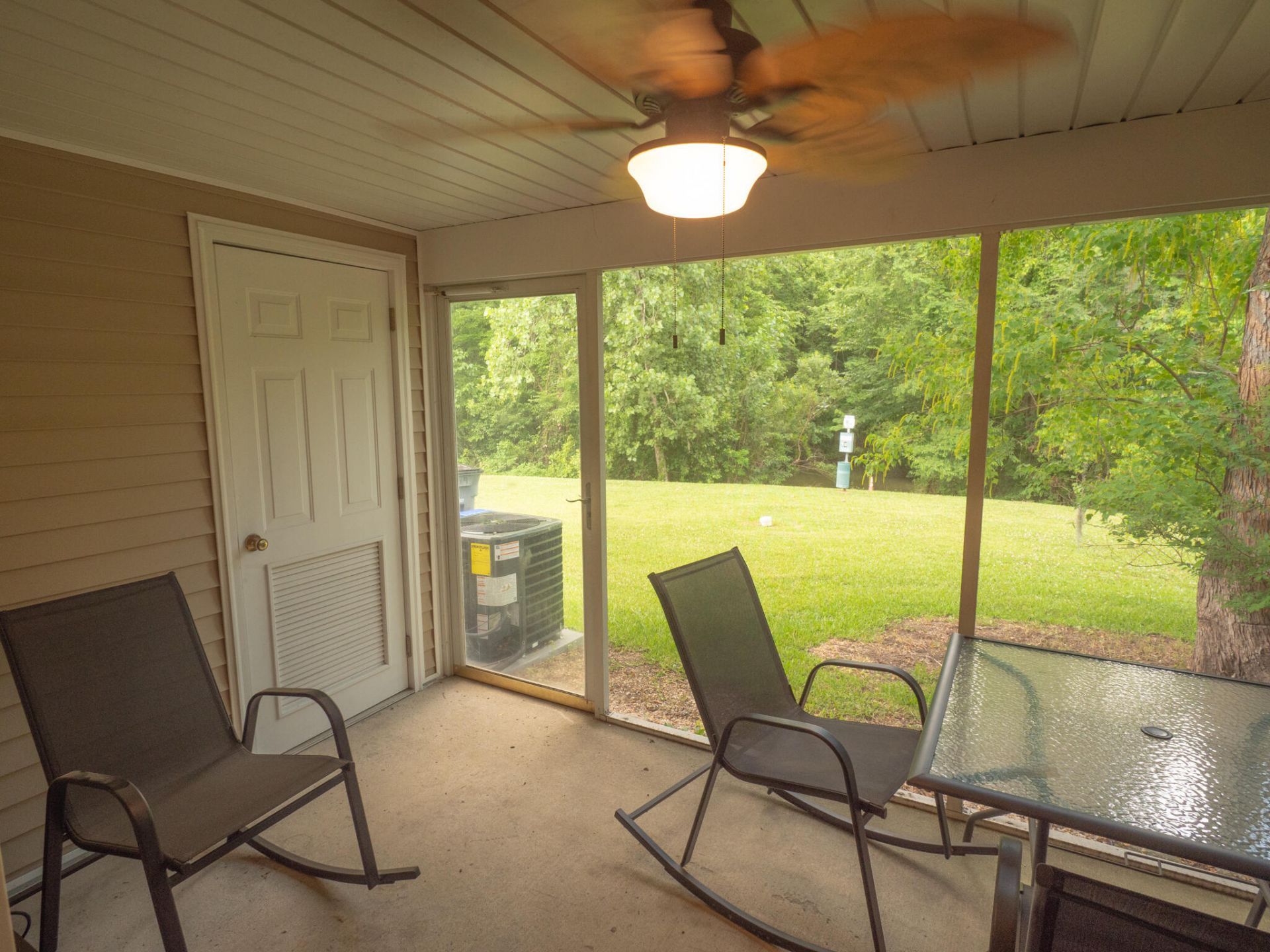 7919 Shadow Oak Drive Photo 10